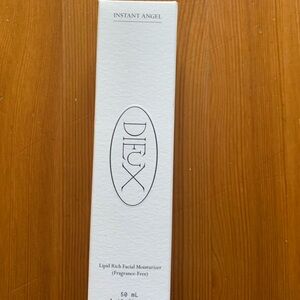 Dieux Instant Angel Facial Moisturizer